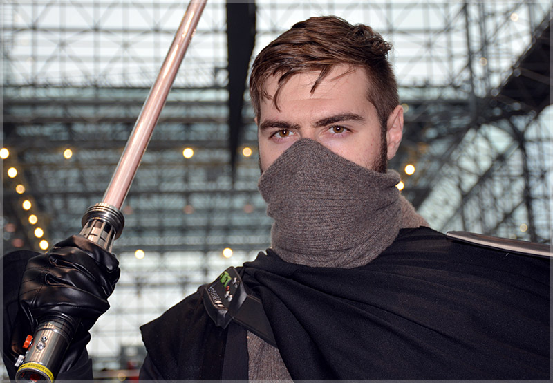 Jedi Knight in cosplay at NYCC